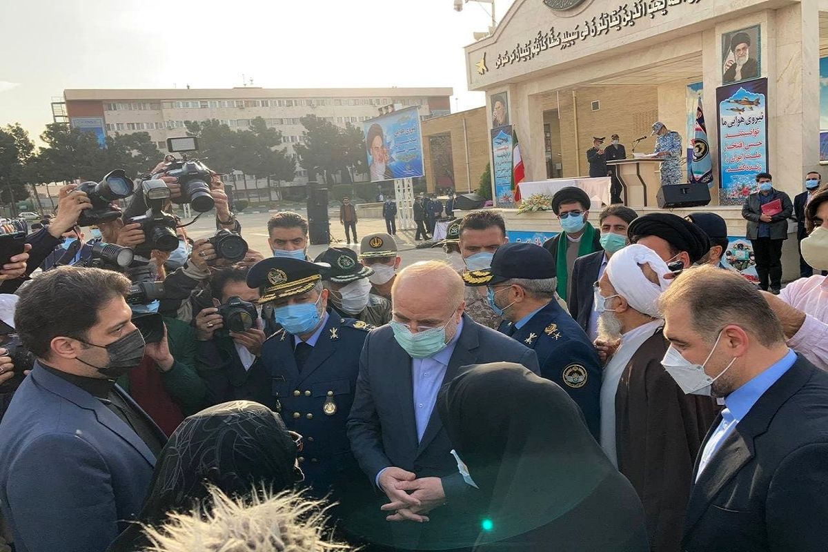 تشییع پیکر خلبان شهید بیرجند بیک محمدی