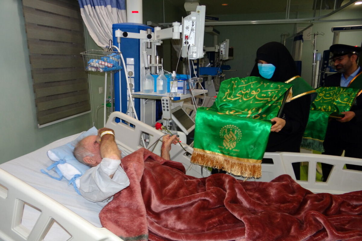 عیادت از بیماران