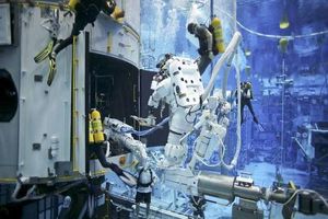 کودکان آموزش فضانوردی می بینند