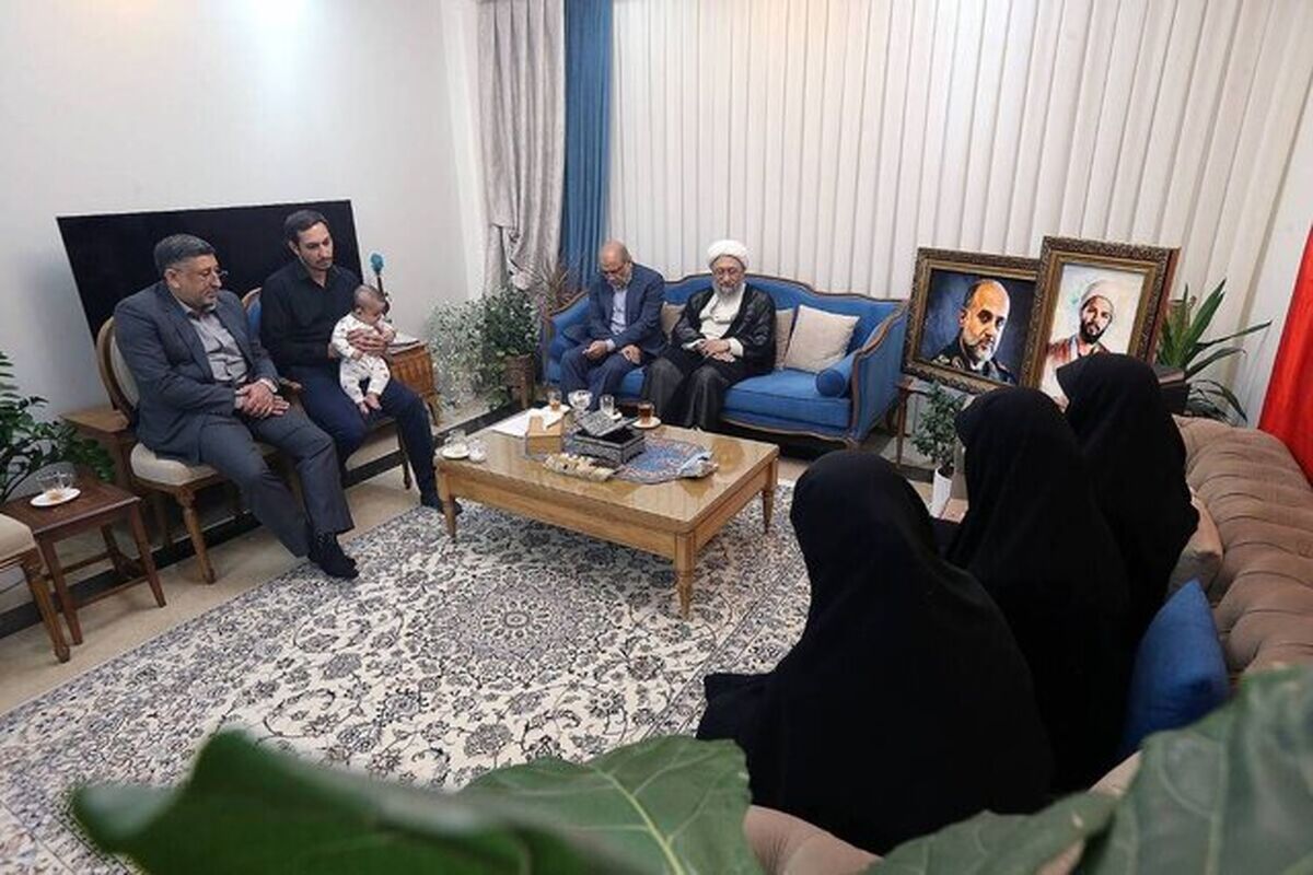 آیت‌الله صادق آملی لاریجانی