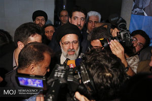 رئیسی: نامزدها باید به قانون پایبند باشند