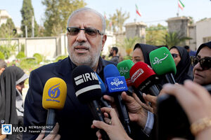 Considerable rise in Iran's oil and gas export this year