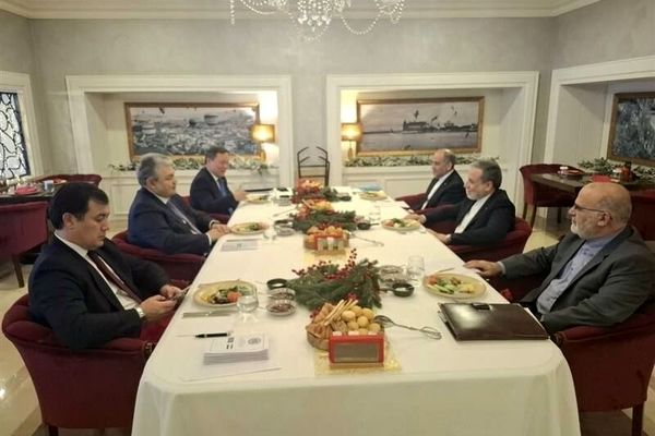 وزیران خارجه ایران و قزاقستان دیدار کردند