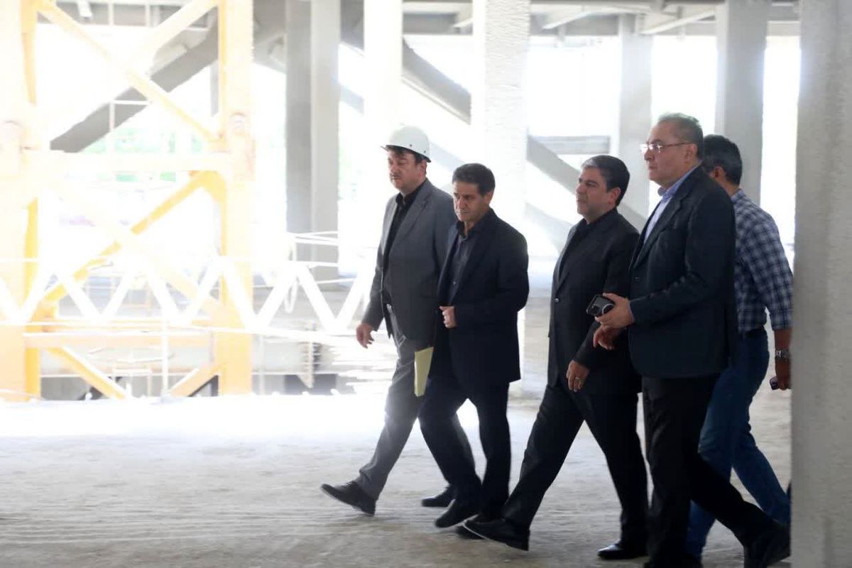 بازدید استاندار از بیمارستان نجف زاده