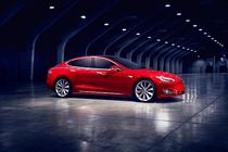 جاده های چین مجهز به اتومبیل های خودروان با پلتفورم ویژه می شود