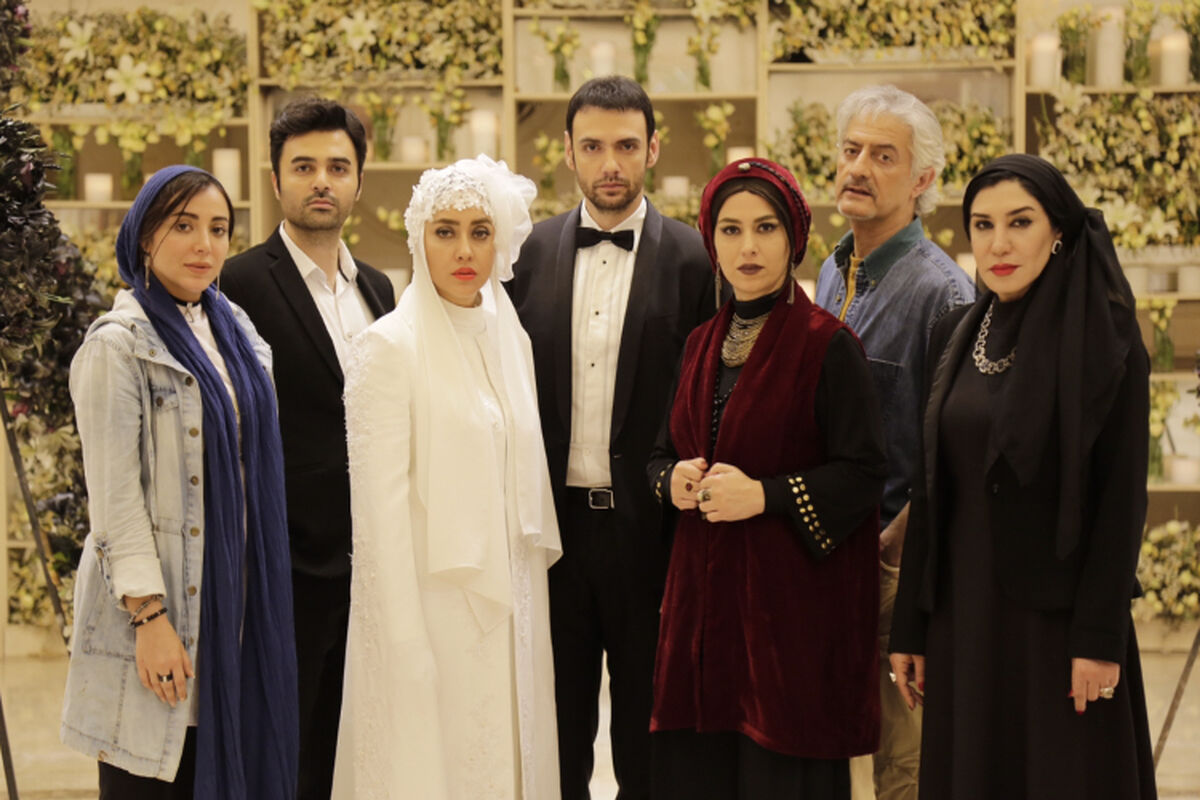 فیلم سینمایی بی وزنی