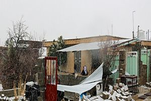 مسئولان: همه چیز آرام است!/مردم سی سخت: مسئولان برای عکس گرفتن به اینجا می آیند، نه کمک!