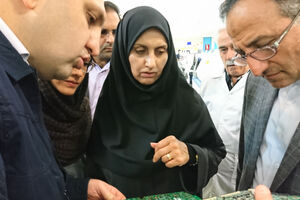زمینه پذیرش ‌محصولات ایرانی را در جامعه فرآهم آورید 
