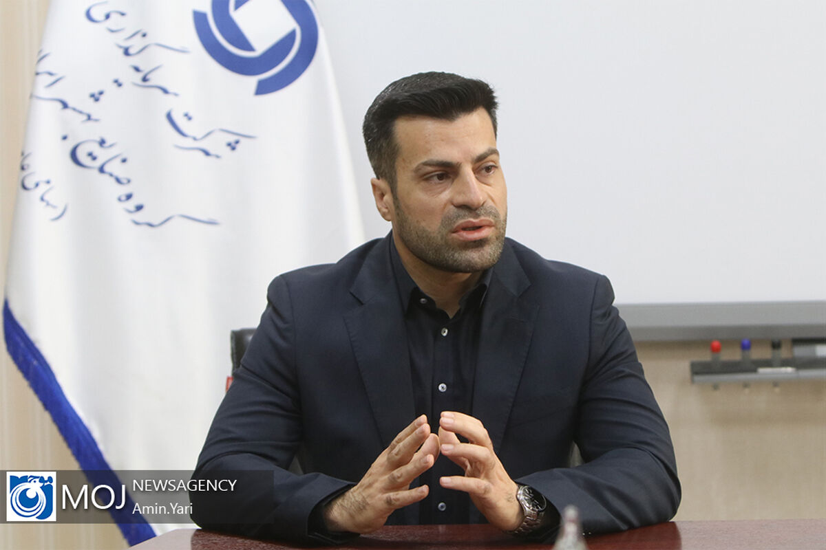 مهدی آزادواری