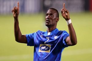 استقلال و عجمان برای انتقال مامه تیام به توافق رسیدند