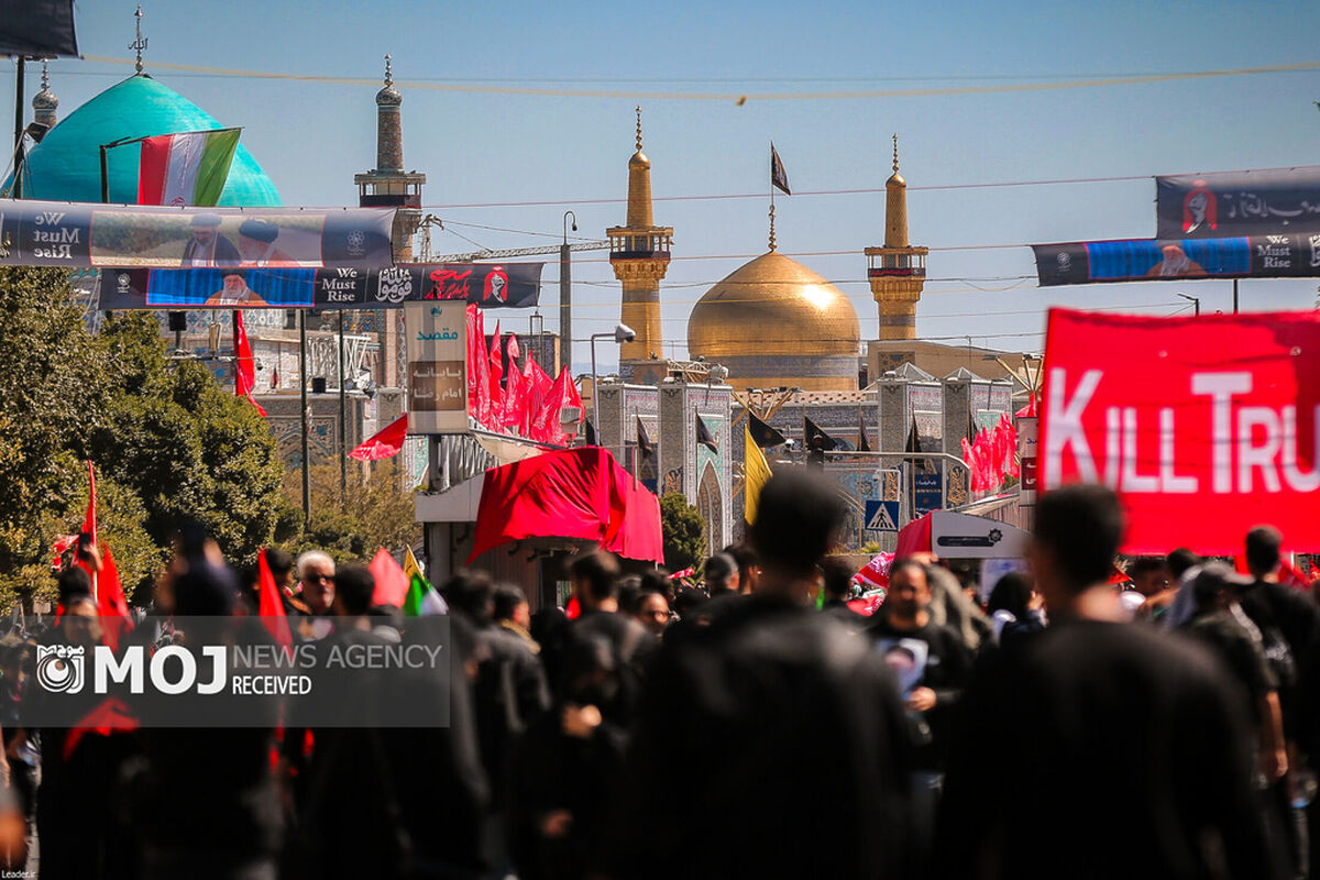 تشییع پیکر مطهر قائد شهید انقلاب اسلامی در مشهد مقدس