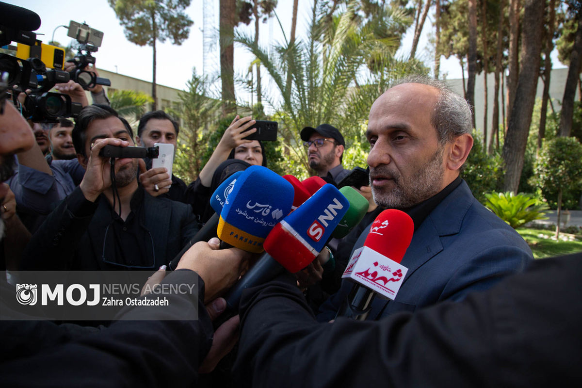 حاشیه جلسه هیات دولت - ۲۷ تیر