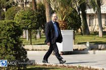 ادعای صرف نظر کردن نمایندگان از استیضاح به بهای شاسی بلند، بازی با آبروی مجلس است