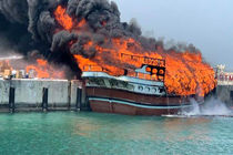 یک فروند لنج تجاری در جزیره قشم طعمه حریق شد