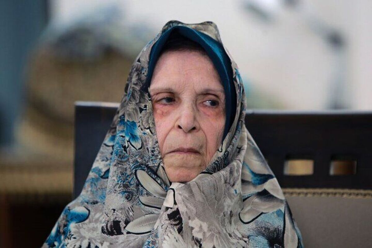 سیمیندخت وحیدی