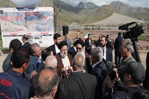 رئیس‌جمهور  از پروژه ترانزیتی جاده‌ای و ریلی ارس به‌عنوان بخشی از کریدور شرق-غرب بازدید کرد