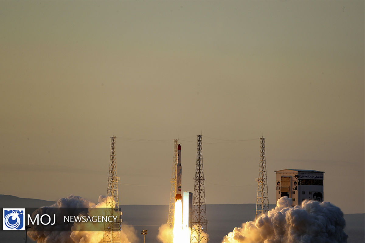 پرتاب موفق تحقیقاتی ماهواره‌ بر سیمرغ