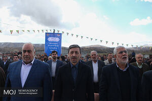 بازسازی مناطق شهری و روستایی زلزله‌زده تا پایان نیمه سال 98 تمام می‌شود