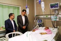 عیادت و دلجویی بنیاد شهید و فرمانداری یزد از پدر شهید مدافع حرم