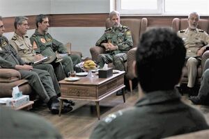 فرمانده کل ارتش از پایگاه‌ هوایی شهید لشگری بازدید کرد