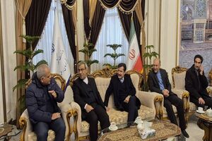 معاون رئیس‌جمهور به مشهد سفر کرد