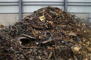 پلمپ ۷۸ انبار ضایعات در آبادان 