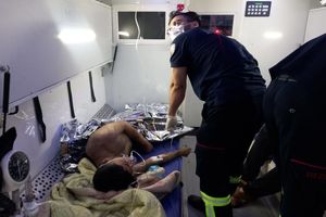 کمبود کپسول اکسیژن در حادثه آتش سوزی درمانگاه مشیریه کذب است