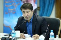 باید دانش‌آموزان سالم و واقع‌بین تربیت کنیم