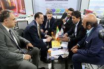 حضور ۳۲ هیات تجاری خارجی در غرفه استان فارس