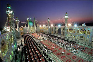 بازدید روزانه 60 گردشگر خارجی از امامزاده هلال بن علی(ع) آران و بیدگل