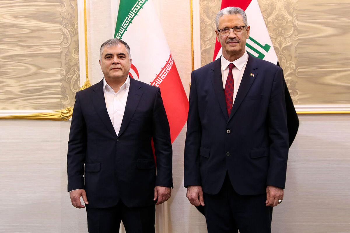 محسن پاک نژاد