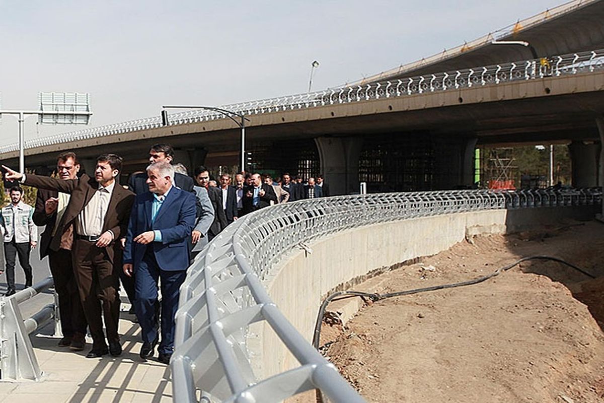 اصفهان- میدان استقلال