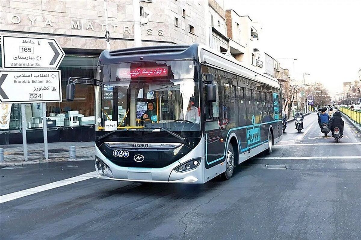 رونمایی از نمایشگرهای فرهنگی در ناوگان اتوبوسرانی تهران