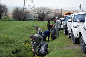 پویش مردمی پاکسازی جنگل فندوقلو برگزار شد
