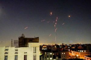 پدافند هوایی بندرعباس ساعتی پیش علیه اهداف پروازی دشمن فعال شد