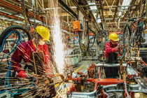 بررسی و رفع مشکلات ۹۵۱ پرونده واحد تولیدی هرمزگان در سال جاری