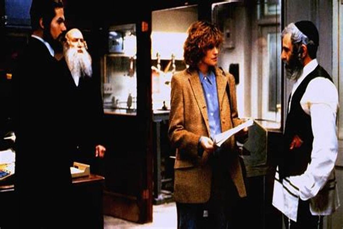 فیلم A Stranger Among Us 1992