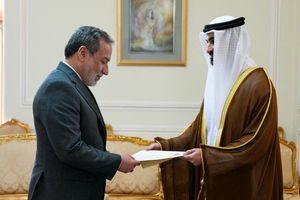 آغاز مأموریت سفیر جدید امارات در تهران با دیدار سید عباس عراقچی