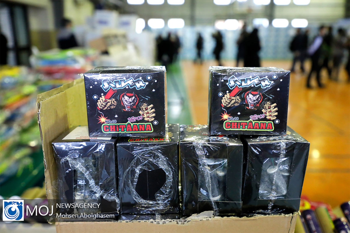 نمایشگاه کشفیات مواد محترقه و کالای قاچاق توسط پلیس تهران