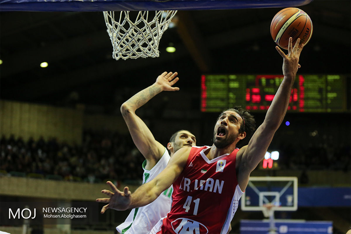 دیدار تیم های  ملی بسکتبال ایران و عراق