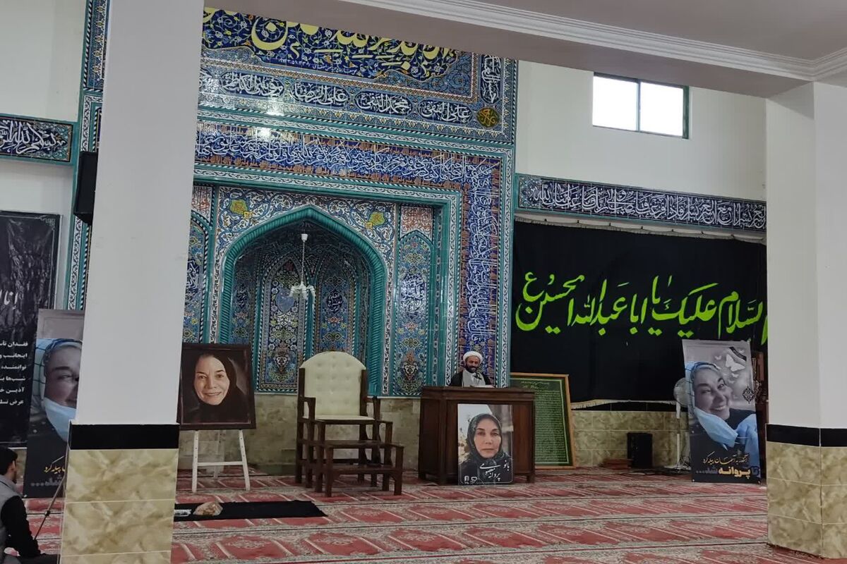 مراسمی به یاد بانوی هنرمند پروانه معصومی در شهرستان صومعه سرا