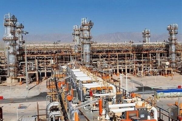 ۲ میلیارد دلار مواد اولیه پتروشیمی و نساجی بدون انتقال ارز وارد شد