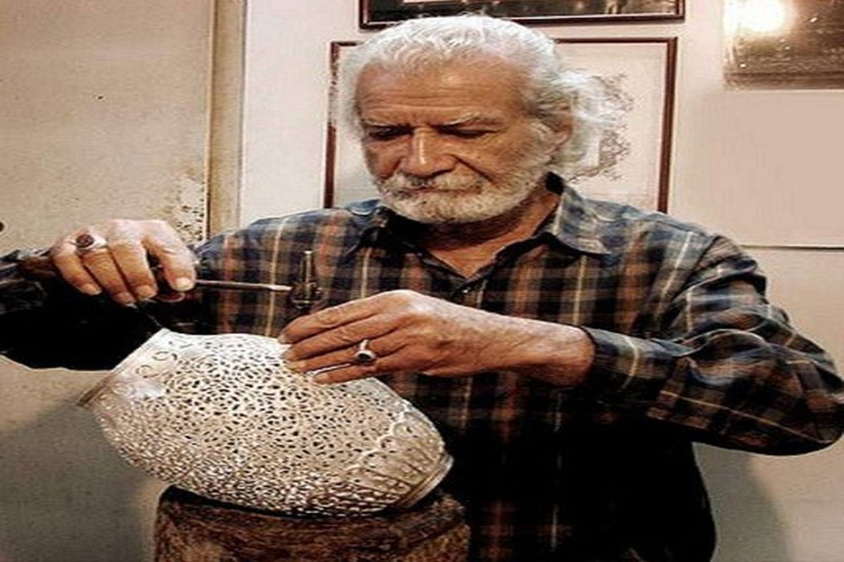 استاد برجشته قلمزنی