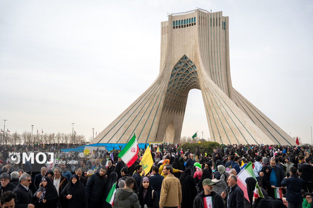 یوم الله ۲۲ بهمن در تهران_۲