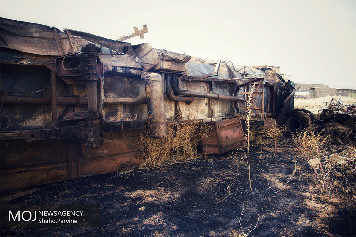 صبح تصادف مرگبار اتوبوس و تانکر سوخت در سنندج