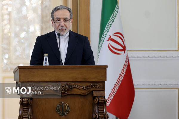 عباس عراقچی به توهم آمریکا درباره وضعیت فعلی ایران واکنش نشان داد