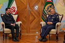 وزیر دفاع با سرپرست سازمان هواپیمایی کشوری دیدار کرد