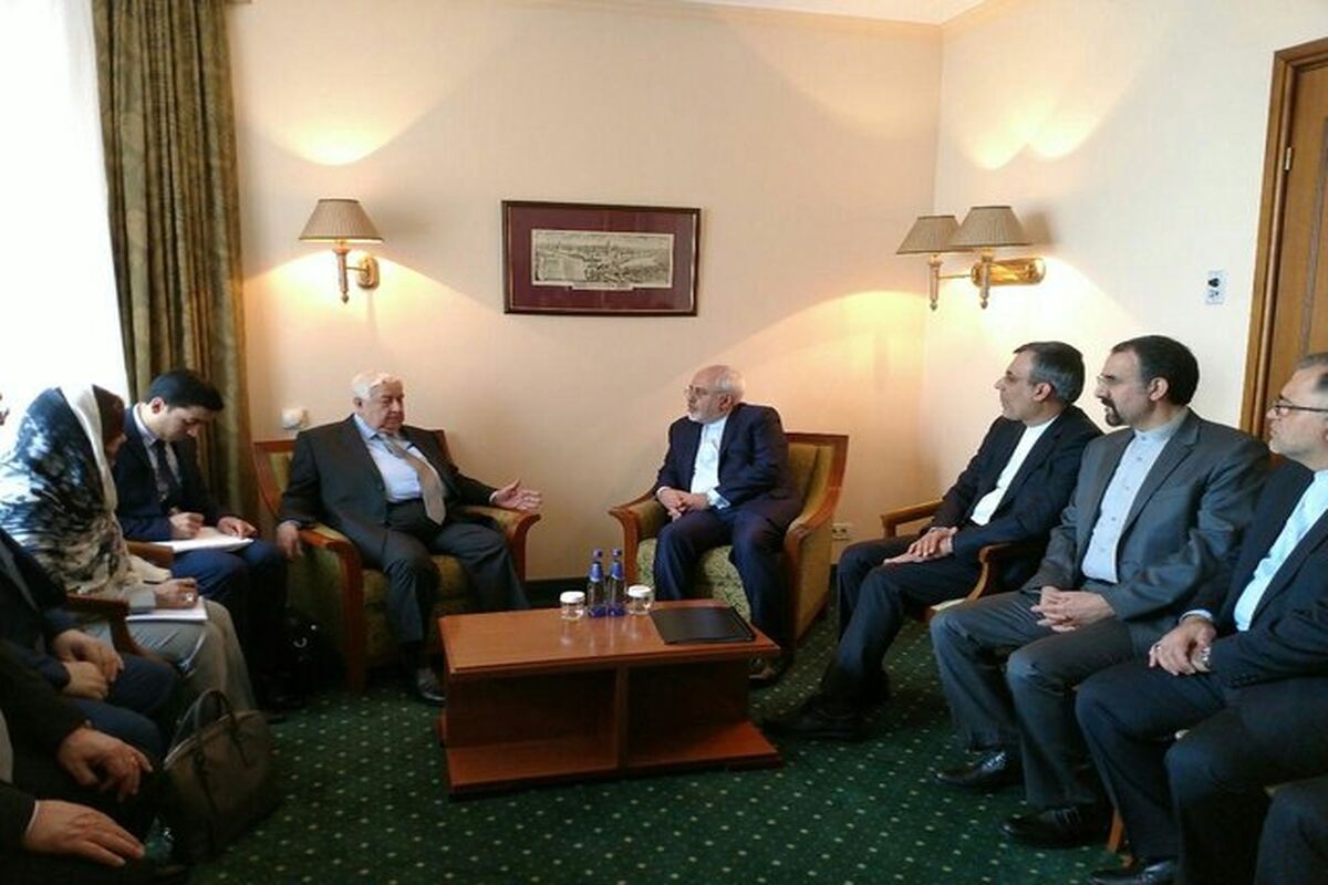 ظریف و معلم