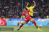 پخش زنده بازی سپاهان و پرسپولیس از شبکه سه سیما