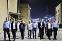 دیدار نوروزی مدیرعامل و جمعی از روسای پتروشیمی شهید تندگویان با کارکنان این مجتمع ساعاتی پس از تحویل سال
